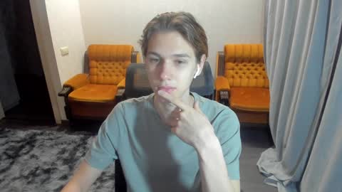 Snapshot of 0verlandd chatting on January 15, 12:30 am Adam online show from January 15, 12:30 am