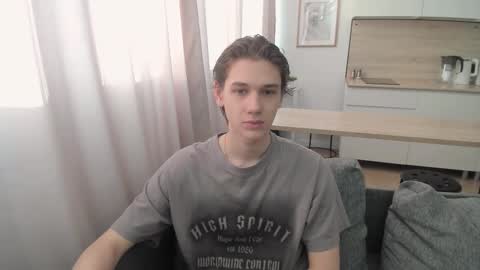 Snapshot of 0verlandd chatting on September 26, 10:35 am Adam online show from September 26, 10:35 am