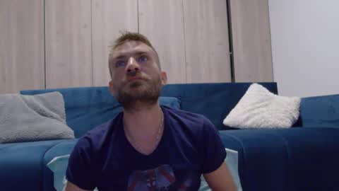 10in_deluxe online show from October 25, 5:25 pm