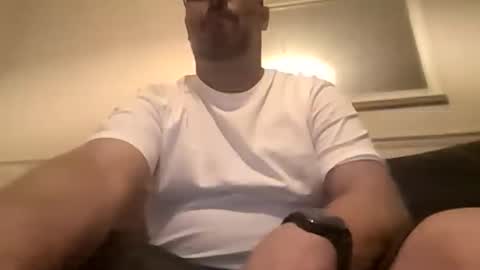 15chells online show from May 4, 1:07 am