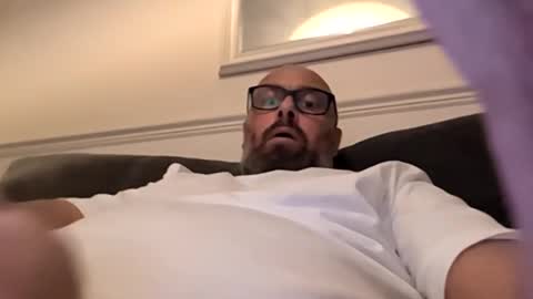 15chells online show from May 9, 2:23 am