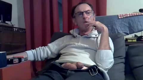 Snapshot of 18remy45 chatting on October 21, 8:12 pm 18remy45 online show from October 21, 8:12 pm