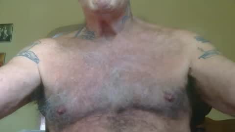 Snapshot of 1pizza__6beers chatting on September 24, 3:10 pm Pizza online show from September 24, 3:10 pm