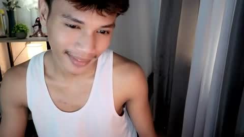 1sweetloverxx online show from July 23, 11:57 pm