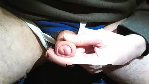 Snapshot of 2001uwuk chatting on February 16, 9:05 pm 2001uwuk online show from February 16, 9:05 pm