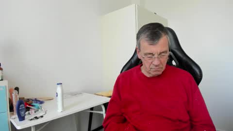 Henk online show from February 14, 2:45 pm