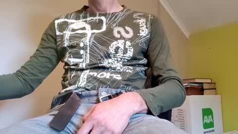 22_acacia_avenue online show from February 12, 9:59 am