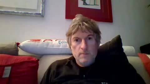 22esserre online show from December 16, 10:13 pm