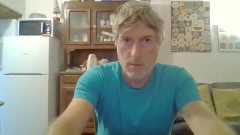 22esserre online show from September 24, 11:19 am