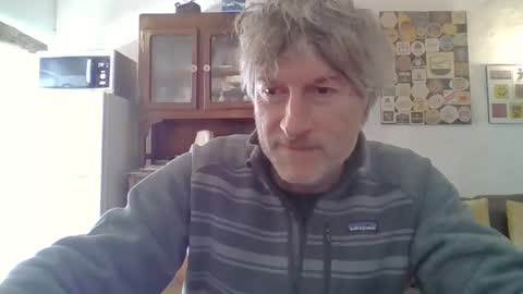 22esserre online show from December 27, 10:01 am