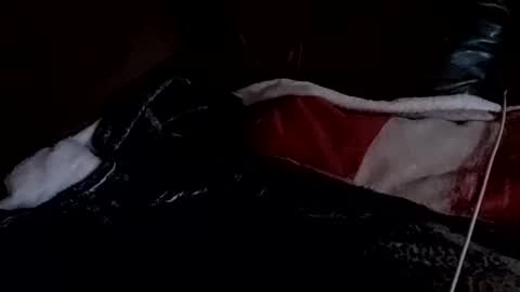 24cockrings online show from April 11, 11:30 pm