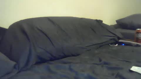 Snapshot of 2big2hype chatting on February 26, 3:32 am cheif online show from February 26, 3:32 am