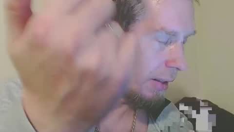 2small4you83 online show from February 10, 4:58 pm