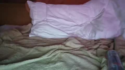 Snapshot of 30yonl chatting on December 15, 4:51 am 30yonl online show from December 15, 4:51 am