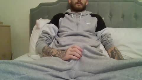 420feetloverr420 online show from March 2, 2:13 pm