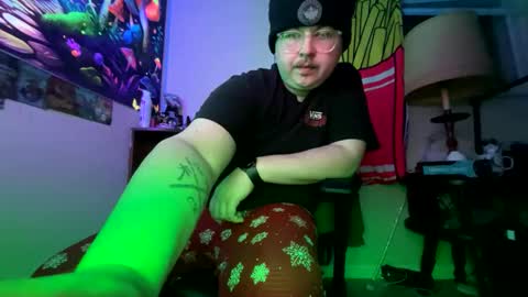 Daddythickdick420 online show from March 8, 12:53 am
