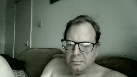 robert online show from February 23, 4:41 pm