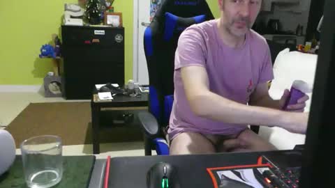 Larese Carlo online show from November 30, 7:49 pm