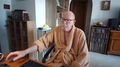  Papi  online show from March 23, 9:59 am