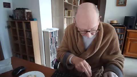  Papi  online show from March 21, 9:36 am