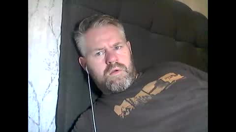 81jonnyx online show from November 30, 10:45 pm