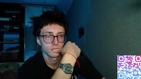 Phillip online show from November 19, 10:42 pm