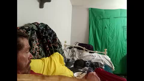 8intenn online show from March 12, 5:26 am