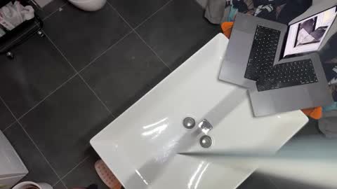 Patrick online show from February 28, 4:43 am