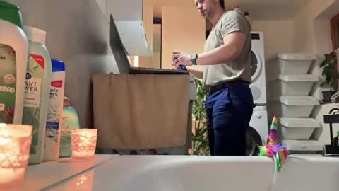 Patrick online show from March 7, 2:46 am