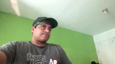 Snapshot of 9vinhocamshow chatting on October 20, 11:36 am 9vinhocamshow online show from October 20, 11:36 am
