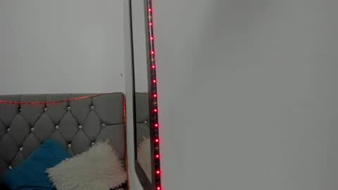 DERECK online show from February 15, 9:51 am