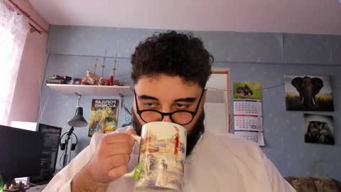 Snapshot of _alan_bear_ chatting on February 15, 9:05 am Alan online show from February 15, 9:05 am