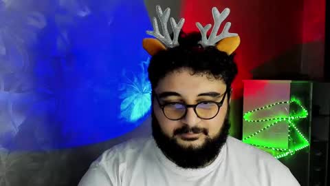 Snapshot of _alan_bear_ chatting on December 15, 6:37 pm Alan online show from December 15, 6:37 pm