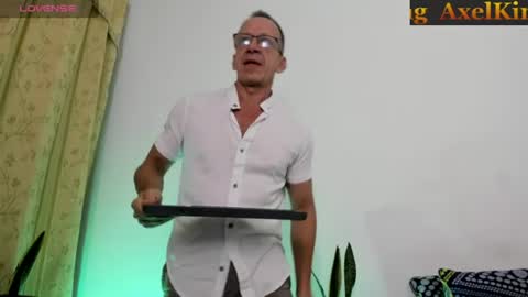 Axel online show from July 22, 11:46 am