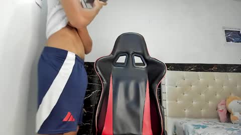 Flix online show from March 25, 9:08 pm