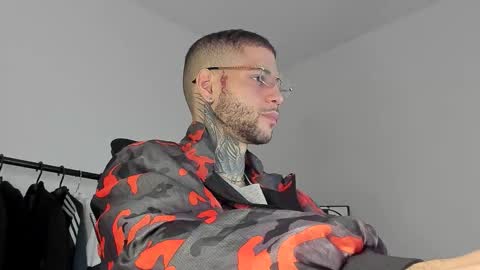 jeison online show from November 11, 11:15 am