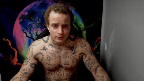 Layne online show from December 11, 5:21 pm