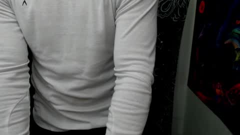 Layne online show from December 19, 7:07 pm