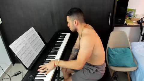 logan online show from December 18, 12:45 pm