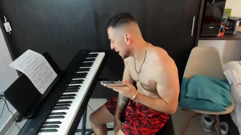 logan online show from November 24, 1:34 pm