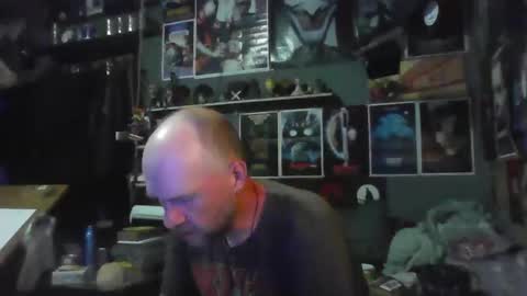 That guy online show from March 10, 4:51 am