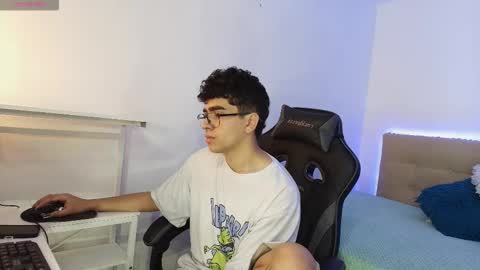 Nicolas online show from November 14, 4:48 am