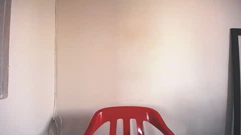 Juan Pablo-independent model online show from December 15, 9:23 pm