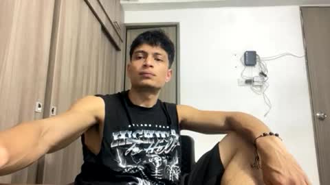 Juan Pablo-independent model online show from June 4, 5:13 am
