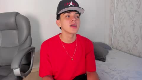 _taylorblack online show from March 31, 11:56 am