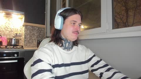 _torfin_ online show from January 7, 4:48 pm