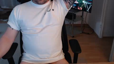 _trythis_ online show from June 9, 10:33 pm