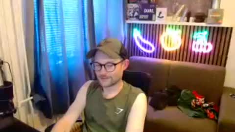 _whoisthatguy_ online show from June 19, 6:35 pm