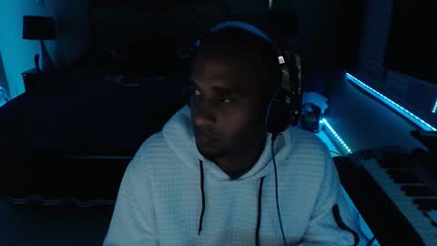 a4orce online show from October 29, 2:47 am