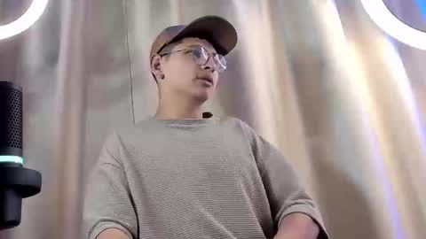 alejo online show from February 5, 10:33 pm